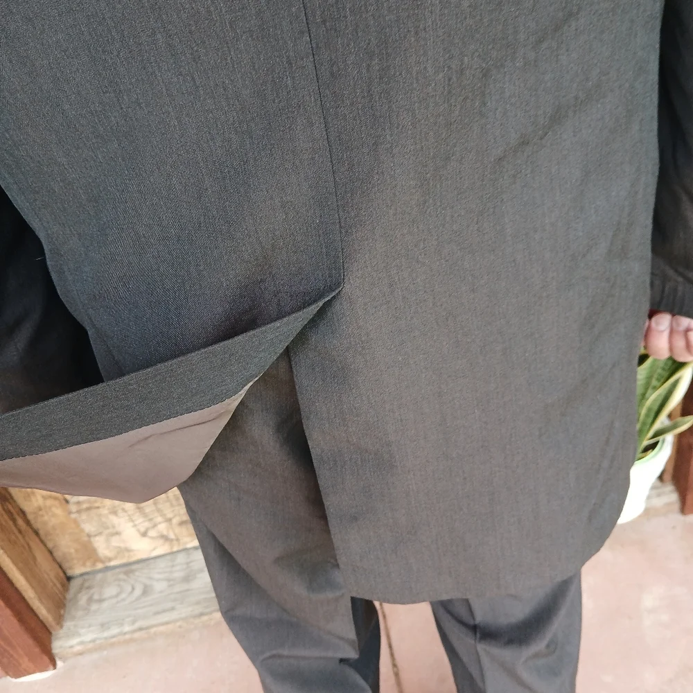 HUGO BOSS VINTAGE SUIT Chocolate BROWN Taupe EUC Authentic Luxury 44R